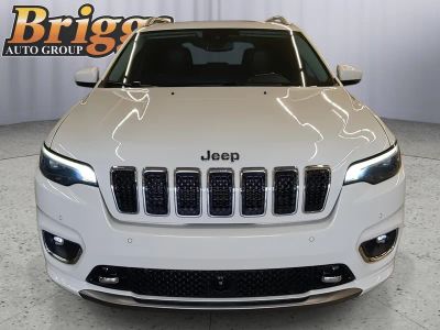 2019 Jeep Cherokee — side profile view