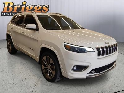 2019 Jeep Cherokee — interior view