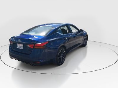 2024 Nissan Altima — photo 7 view