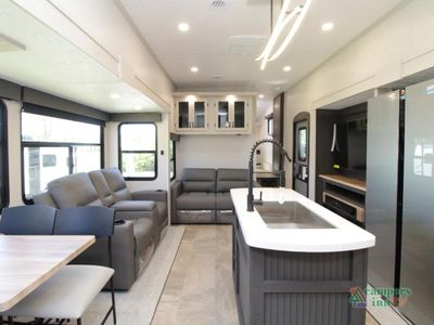 2026 Coachmen RV Chaparral - Photo 7