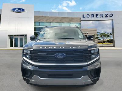 2026 Ford Expedition — side profile view