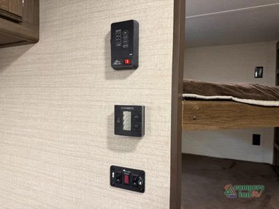 2017 Keystone RV Bullet Crossfire — photo 19 view