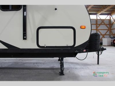2017 Keystone RV Bullet Crossfire — photo 41 view