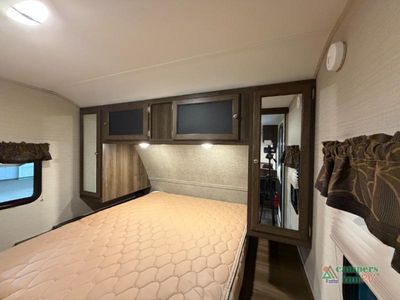 2017 Keystone RV Bullet Crossfire — photo 35 view