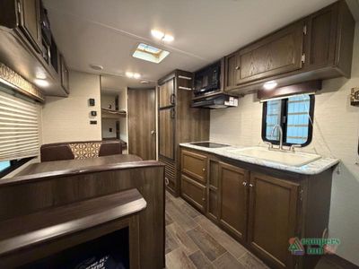 2017 Keystone RV Bullet Crossfire — photo 8 view