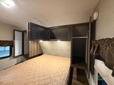 2017 Keystone RV Bullet Crossfire — photo 36 view