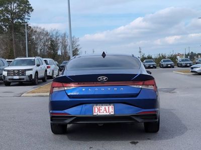 2023 Hyundai Elantra - Photo 4
