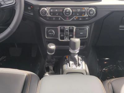 2026 Jeep Gladiator — photo 20 view