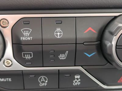 2026 Jeep Gladiator — photo 24 view