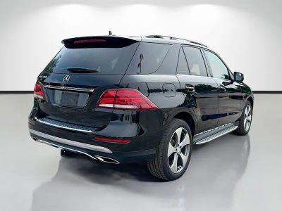 2016 Mercedes-Benz GLE — rear three-quarter view