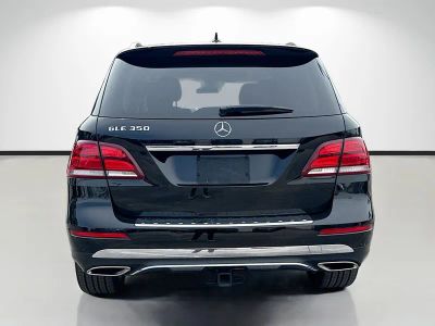 2016 Mercedes-Benz GLE — interior view
