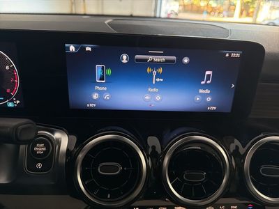 2026 Mercedes-Benz GLB — photo 32 view