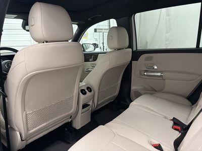 2026 Mercedes-Benz GLB — photo 17 view