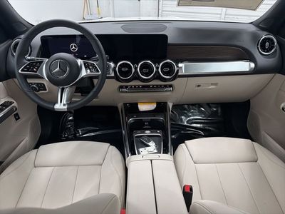2026 Mercedes-Benz GLB — photo 21 view