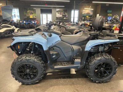 2026 Can-Am® Outlander MAX XT 700 — front three-quarter view