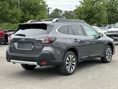 2024 Subaru Outback — detail view