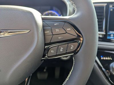 2026 Chrysler Pacifica — photo 19 view