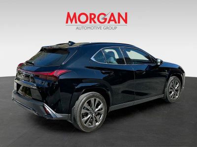 2025 Lexus UX — photo 7 view