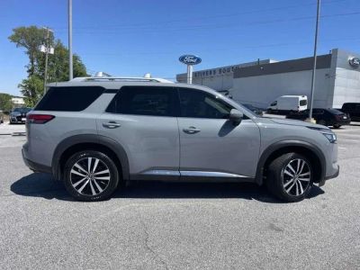 2024 Nissan Pathfinder - Photo 2