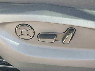 2026 Volkswagen Tiguan — photo 24 view