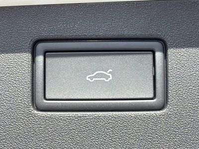 2026 Volkswagen Tiguan — photo 12 view