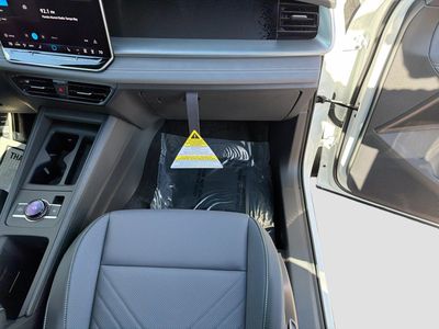 2026 Volkswagen Tiguan — photo 17 view