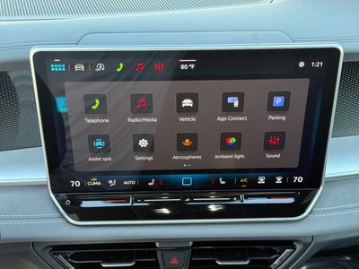 2026 Volkswagen Tiguan — photo 32 view