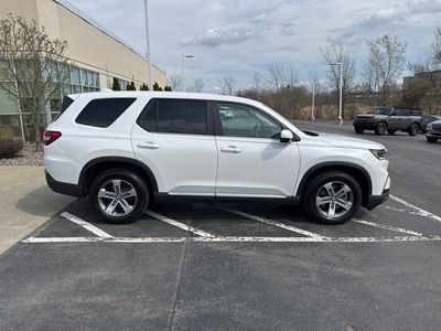 2023 Honda Pilot EX-L 7 Passenger - Photo 5