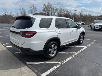 2023 Honda Pilot EX-L 7 Passenger - Photo 6