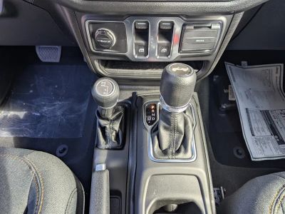 2026 Jeep Wrangler — photo 13 view