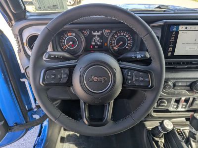 2026 Jeep Wrangler — photo 14 view