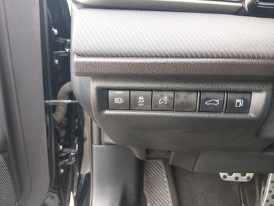 2025 Toyota Camry — photo 13 view