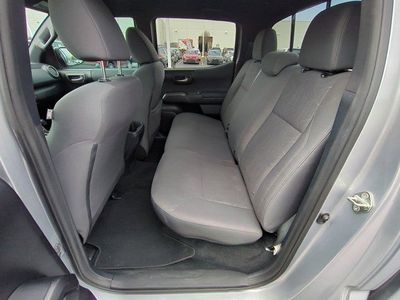 2019 Toyota Tacoma - Photo 16