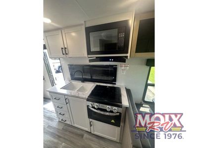 2026 Jayco Jay Flight SLX - Photo 13