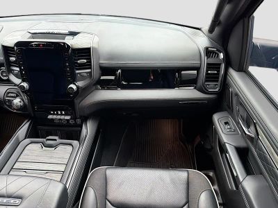 2025 Ram 1500 — photo 18 view