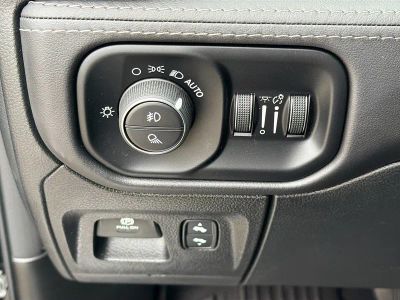 2025 Ram 1500 — photo 36 view