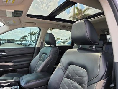 2024 Nissan Pathfinder — photo 24 view