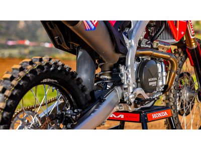 2026 Honda CRF450RWE - Photo 14