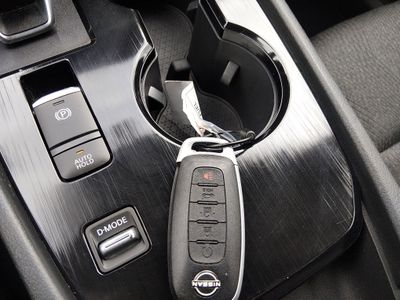 2024 Nissan Rogue — photo 15 view