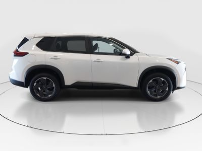2024 Nissan Rogue — photo 8 view