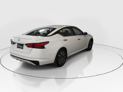 2025 Nissan Altima - Photo 7