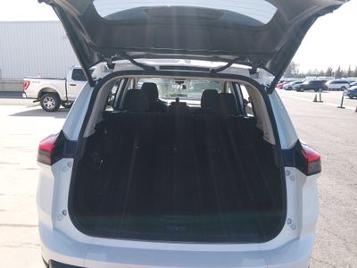 2024 Nissan Rogue — photo 11 view