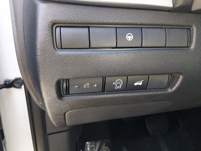 2024 Nissan Rogue — photo 13 view