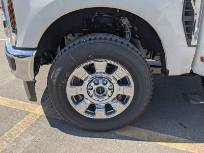 2026 Ford F-350SD — photo 32 view