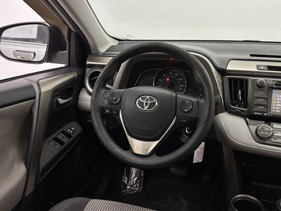 2015 Toyota RAV4 - Photo 22