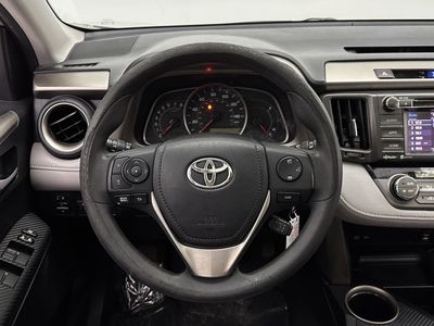 2015 Toyota RAV4 - Photo 21