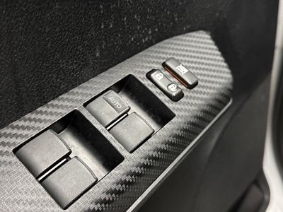 2015 Toyota RAV4 - Photo 11