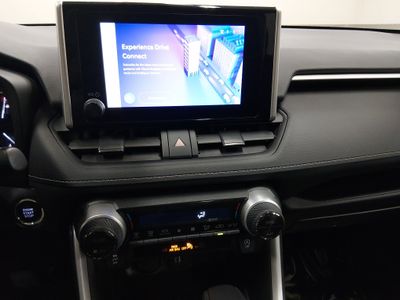2024 Toyota RAV4 - Photo 13