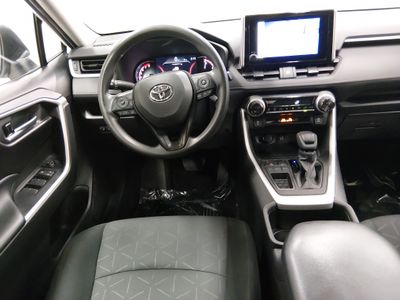 2024 Toyota RAV4 - Photo 12