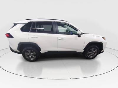 2024 Toyota RAV4 - Photo 8